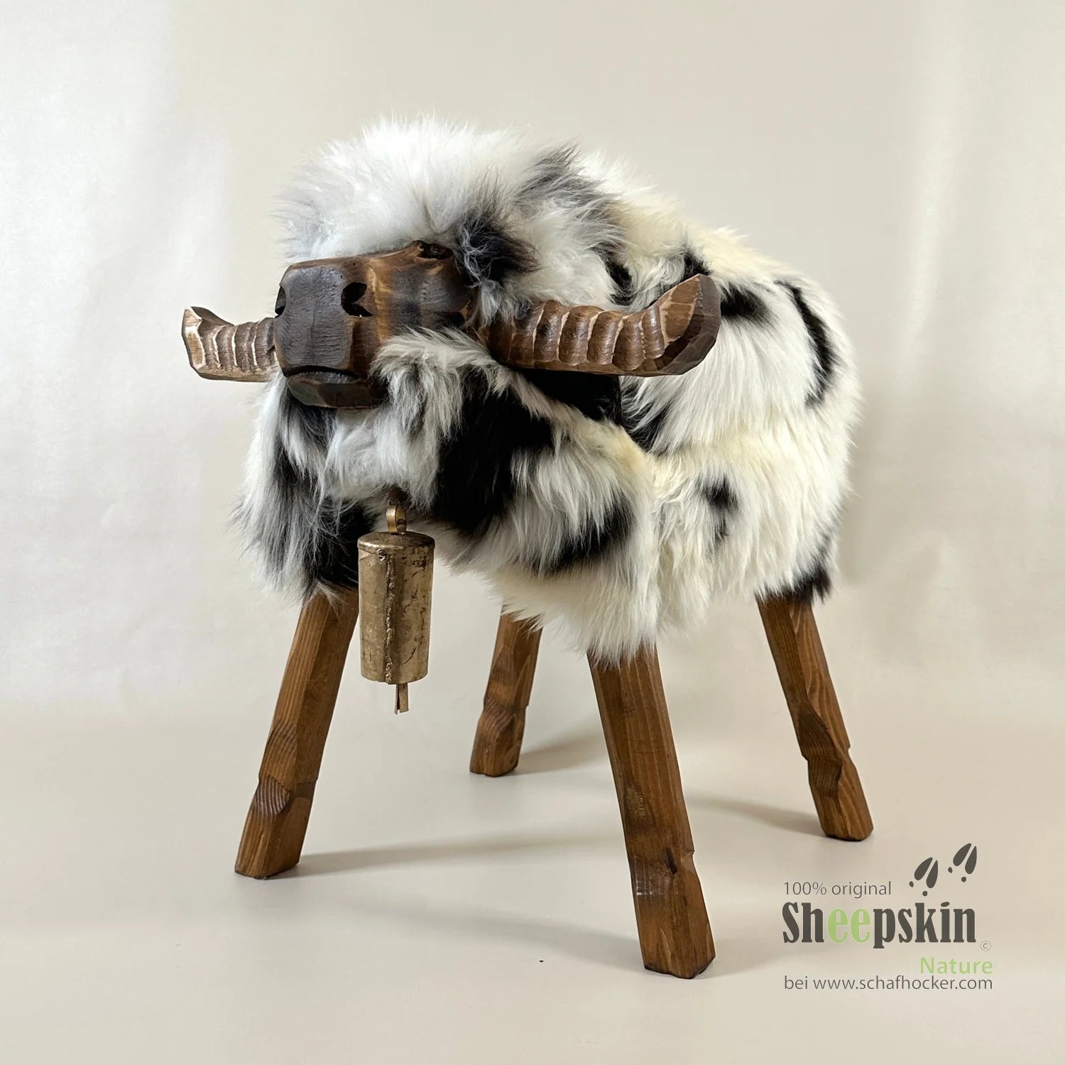 absolutes Einzelstück | Schafhocker Stier Kuhlio Designer