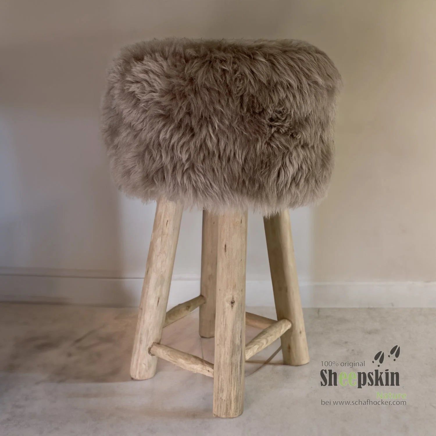 Fellhocker Barhocker rund ’sandy’ Designer Tierhocker