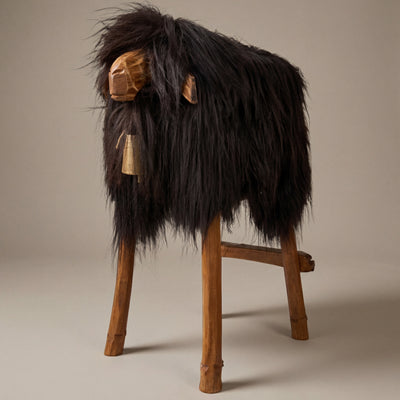 Design bar stool animal stool sheep stool “Moni” the wild girl Iceland black