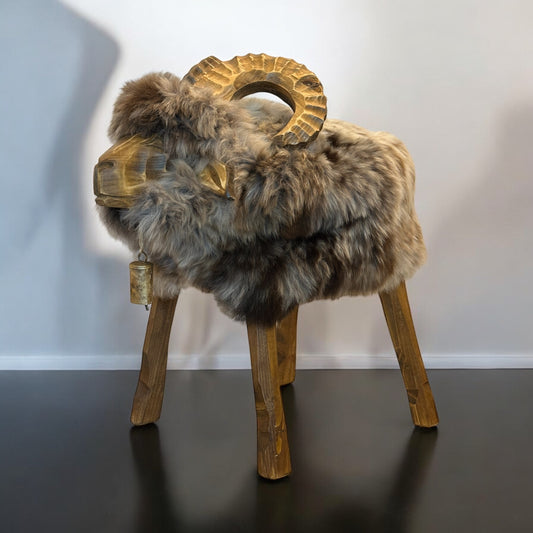 pièce unique absolue | Tabouret mouton Mouflon Gordon | Tabouret design tabouret animal mouton