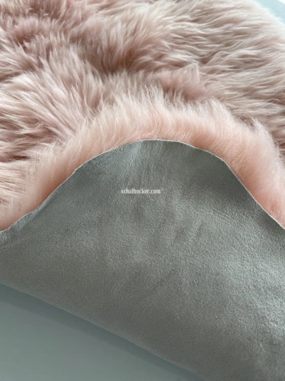 Seat cushion 110-120cm real fur sugar pink – handgefertigte Tierhocker  für Zuhause