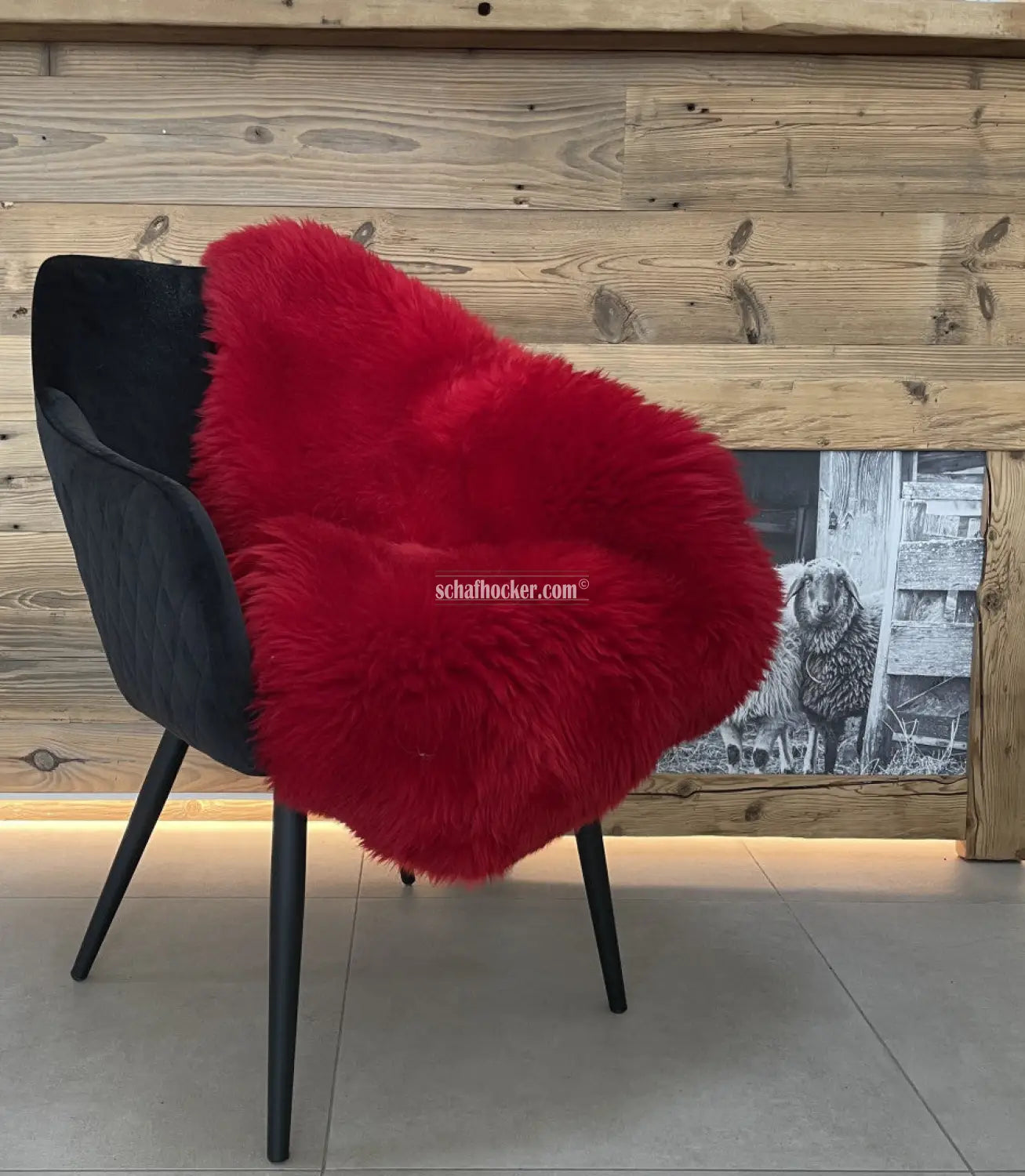 Sitzauflage 110-120cm Echtfell ’rot’ Designer Barhocker