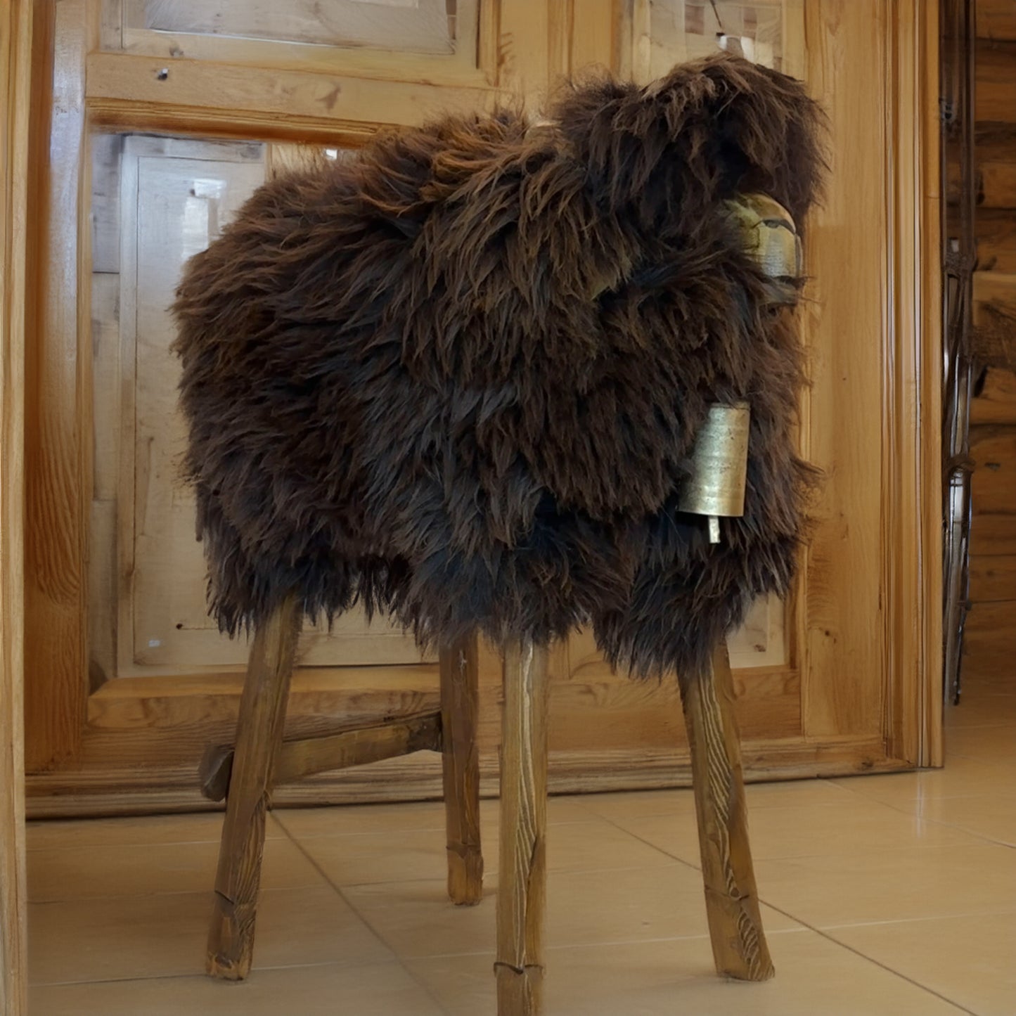 Baarijakkara ➳ Berta villi tyttö ➳ ruskea karhu ruskea suunnittelijaeläinjakkara lammas