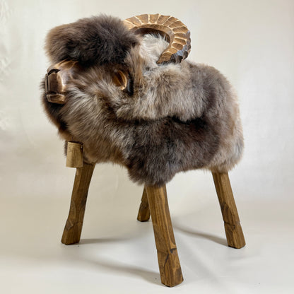 Premium Design Schafhocker Mufflon »Roy« limited Tierhocker