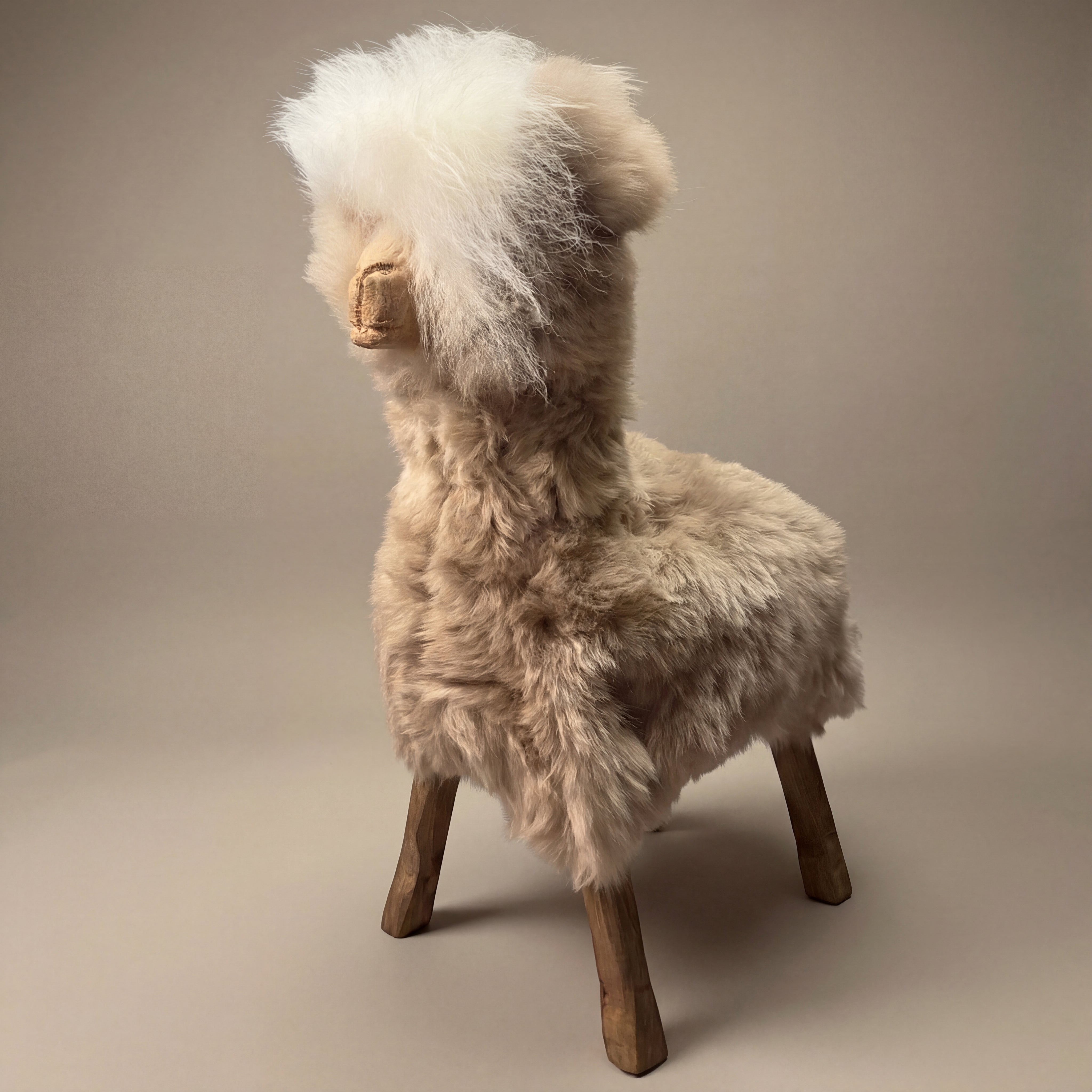 Schafhocker Alpaka »Pepper« Designer Hocker Tierhocker sandy beige