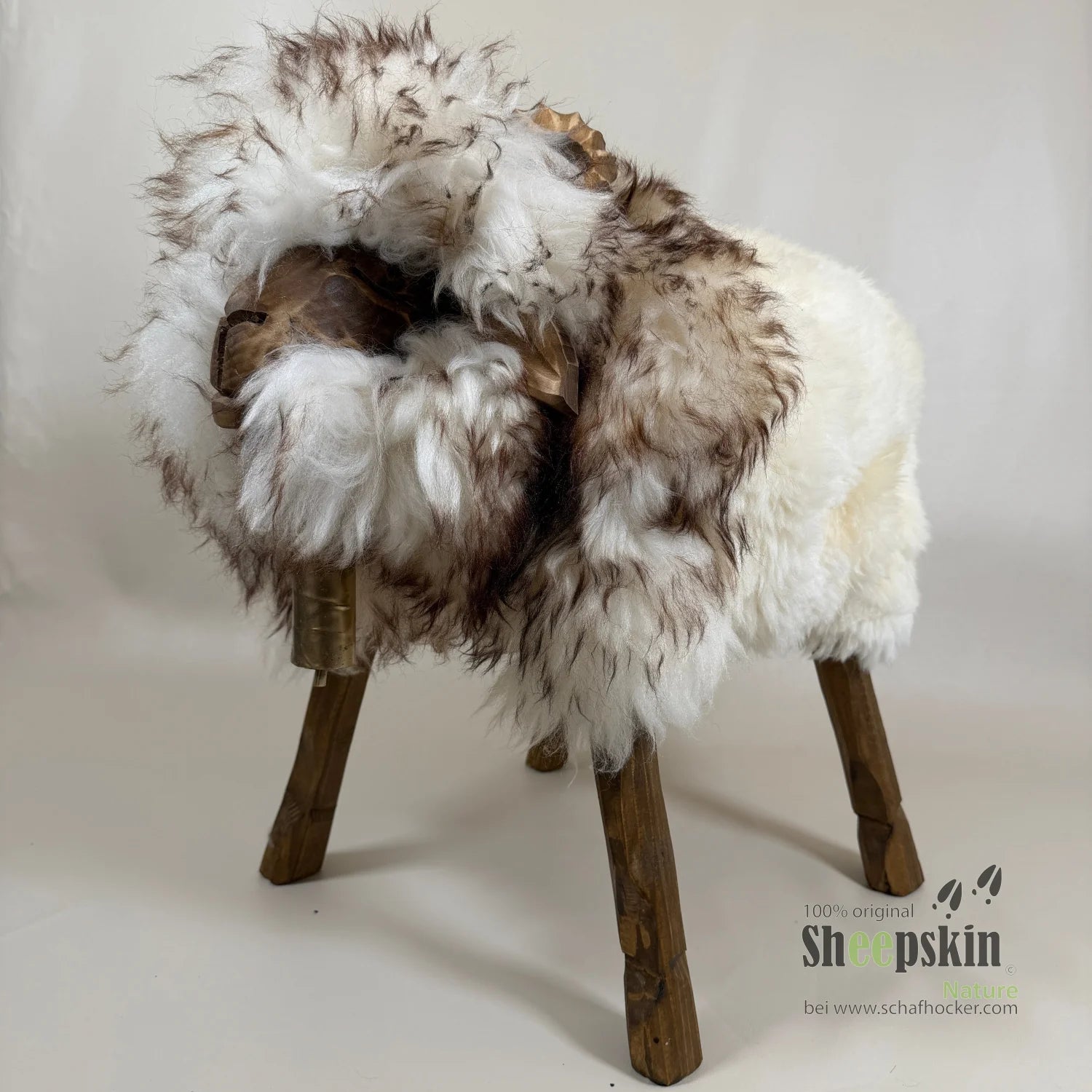 absolutes Einzelstück Schafhocker Bua »Larry« limited