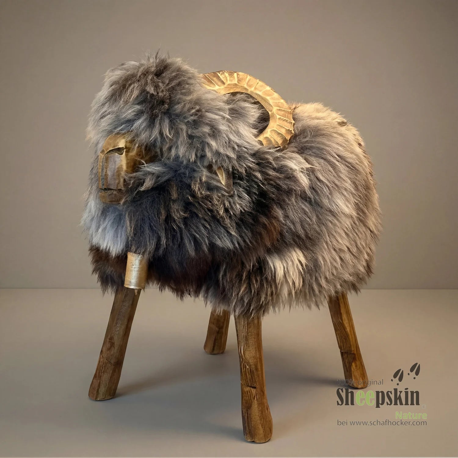 absolutes Einzelstück Schafhocker Mufflon »Maurice«