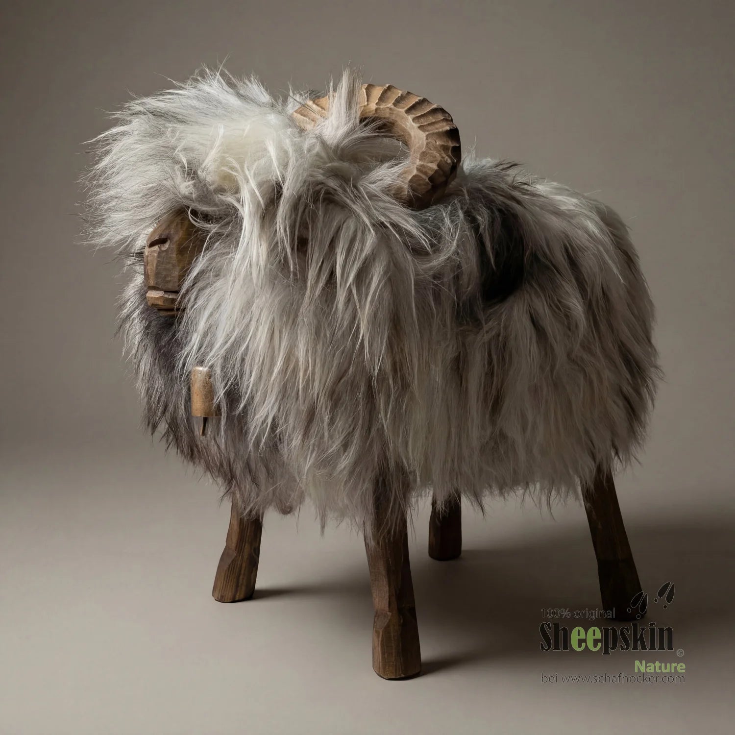 absolutes Einzelstück Schafhocker Mufflon »Richie« Designer