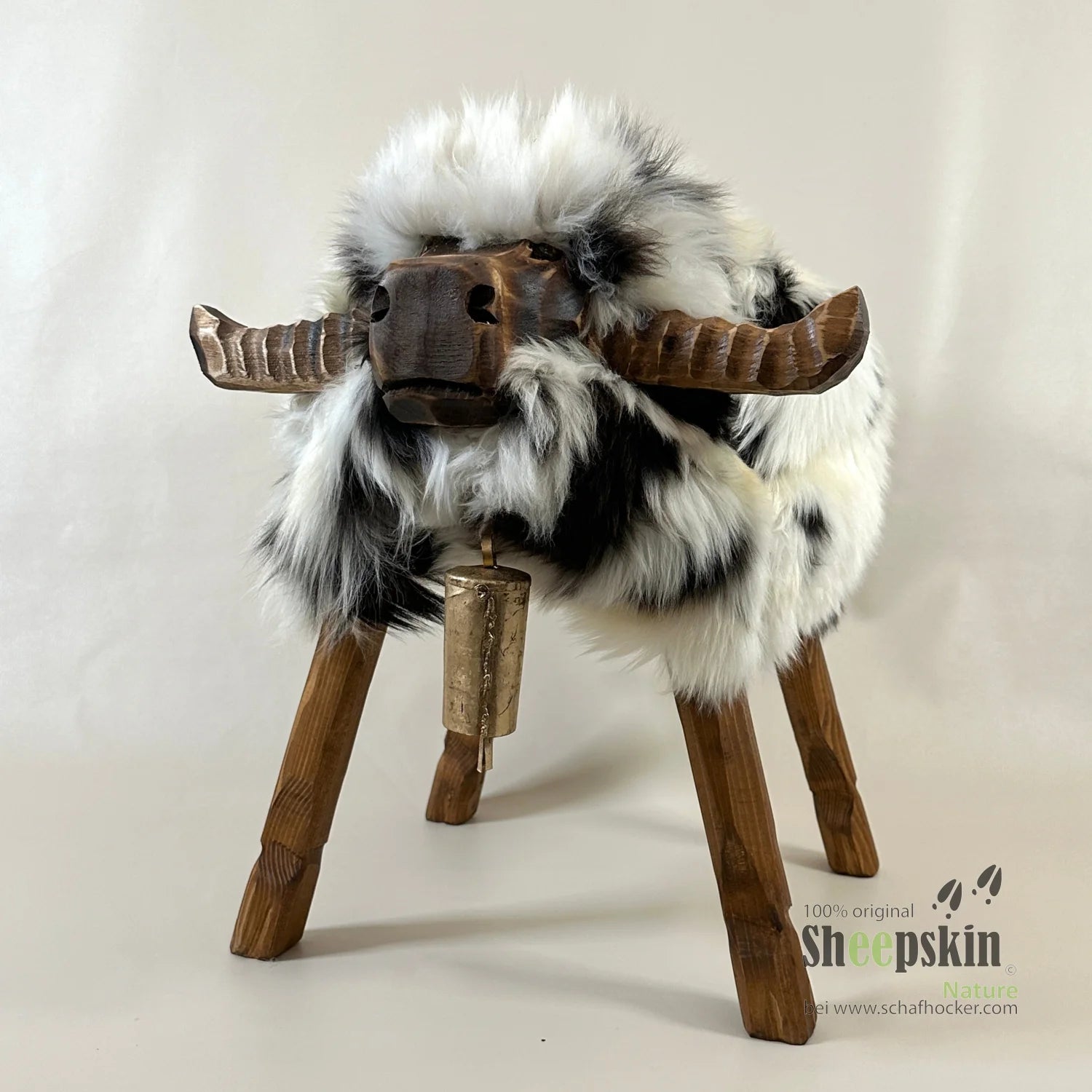 absolutes Einzelstück | Schafhocker Stier Kuhlio Designer