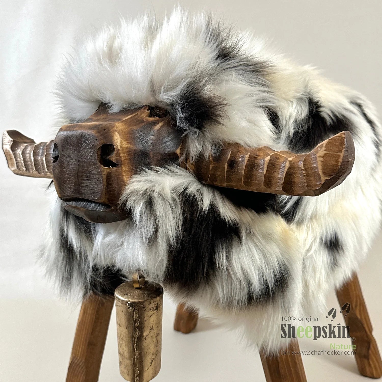 absolutes Einzelstück | Schafhocker Stier Kuhlio Designer