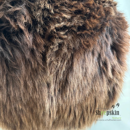 Chalet Schaffell Fellhocker Barhocker rund ’braunbärbraun’