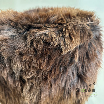 Designer Chalet Schaffell Hocker Fellhocker rund ’braunbär’