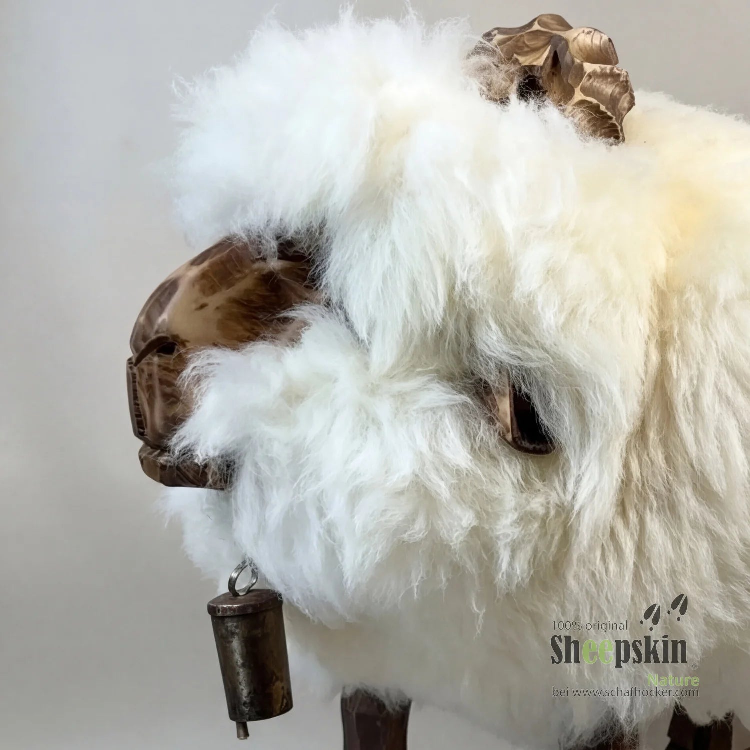 »Ernie« das Schaukelschaf Widder Schaukelpferd eisbärweiß