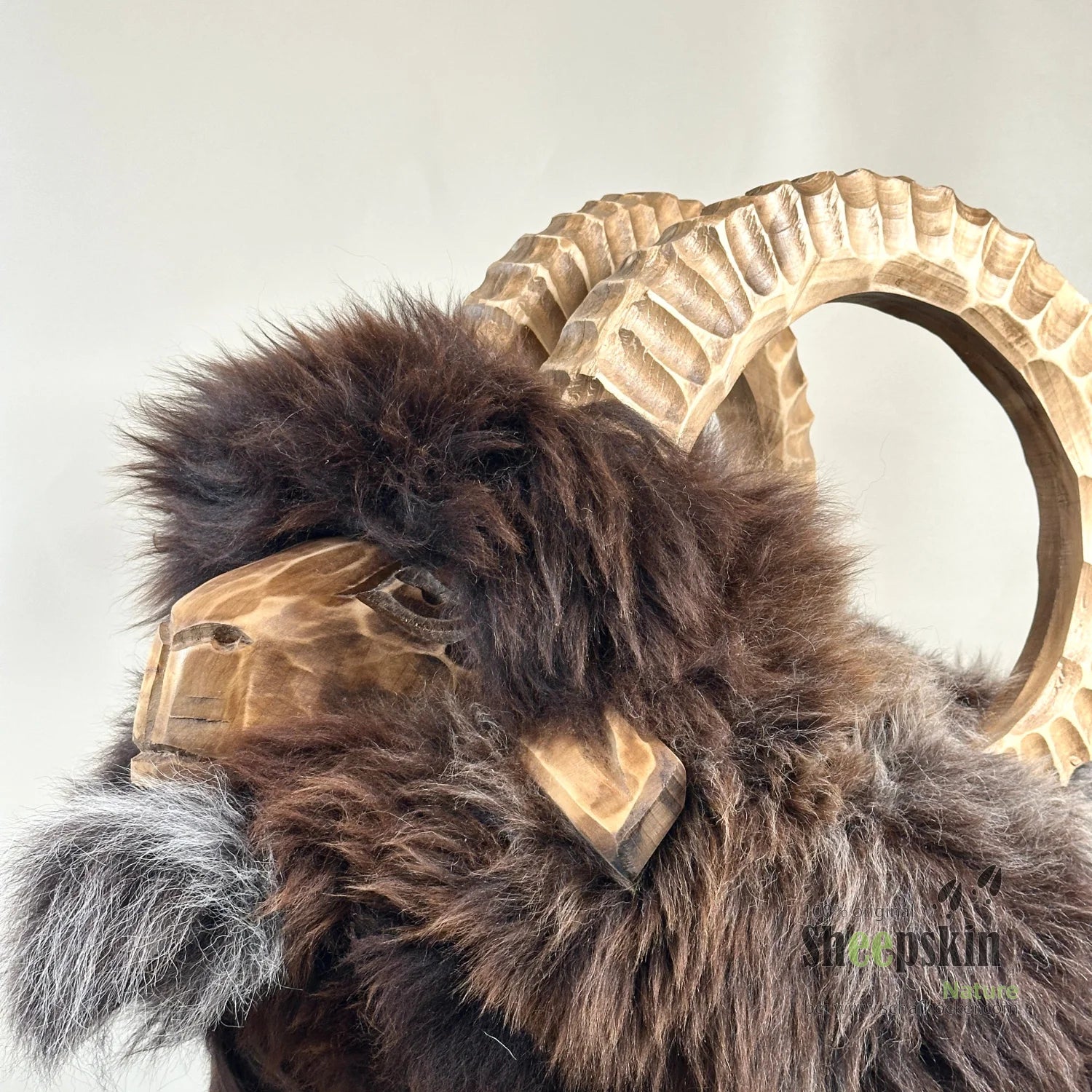 Premium Design Tierhocker ➤ Schafhocker absolutes