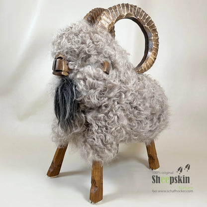 Premium Design Tierhocker ➤ Schafhocker absolutes