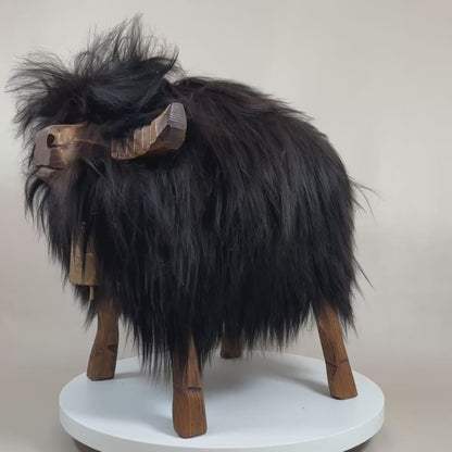 Premium Design Tierhocker »Björn« Hochlandrind- Kuh- Stierhocker Island schwarz
