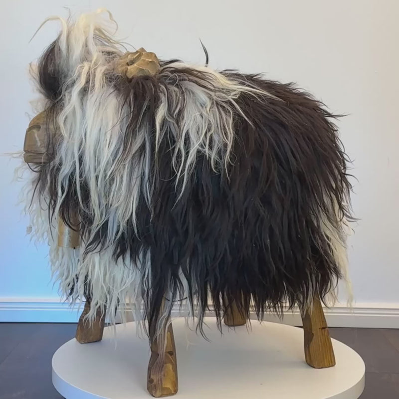 Video Schafhocker Ozzy Bua Sheepskin Nature