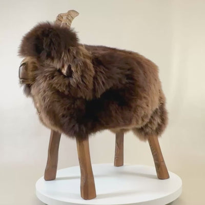 Premium Design Déier Hocker Schof Hocker "Wilma" déi frech Geess brong