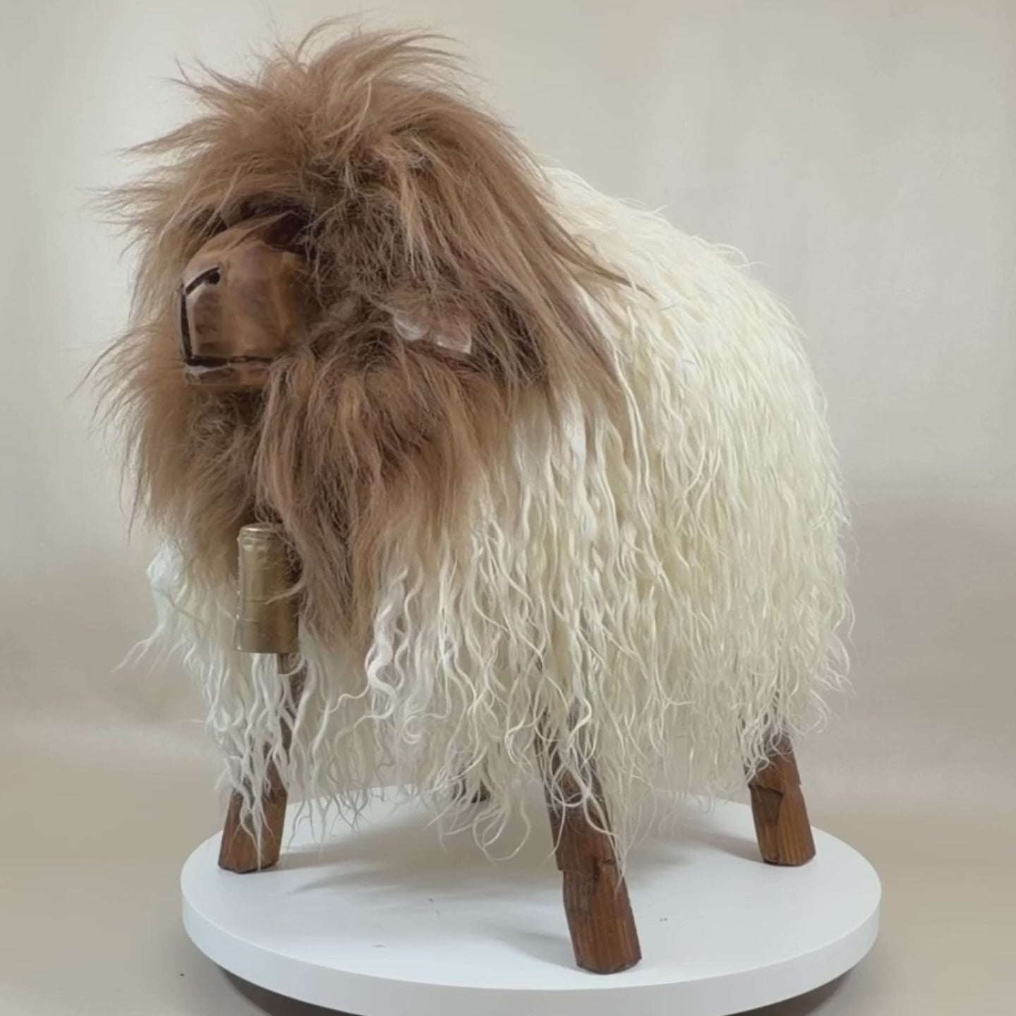 Premium Schafhocker Lady »Elsa« Madl Designer Tierhocker