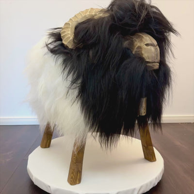 Premium design sheep stool animal stool mouflon »Peppi« black and white
