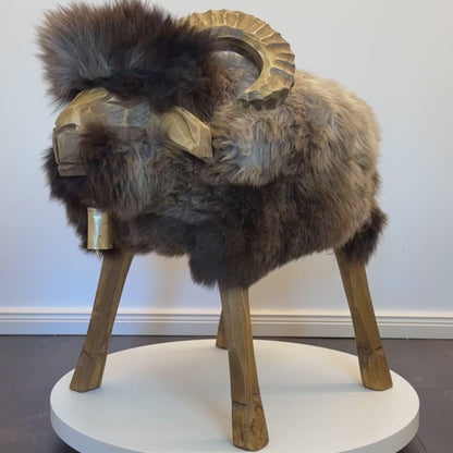 絕對獨特的作品|羊凳 Mouflon James | 羊凳設計師凳子 羊動物凳