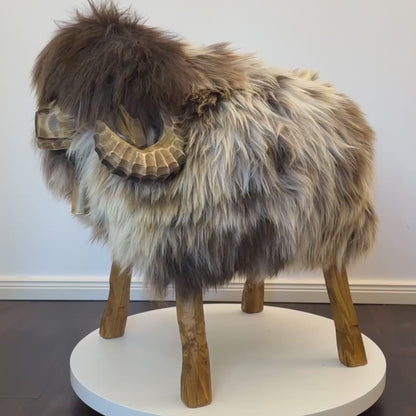 Absolute one -off | Schaf stool Mufflon Rudi Reverse | Designer stool sheep animal stools