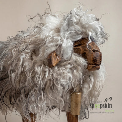 Schafhocker absolutes Einzelstück »Penny« das wilde Madl
