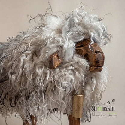 Schafhocker absolutes Einzelstück »Penny« das wilde Madl