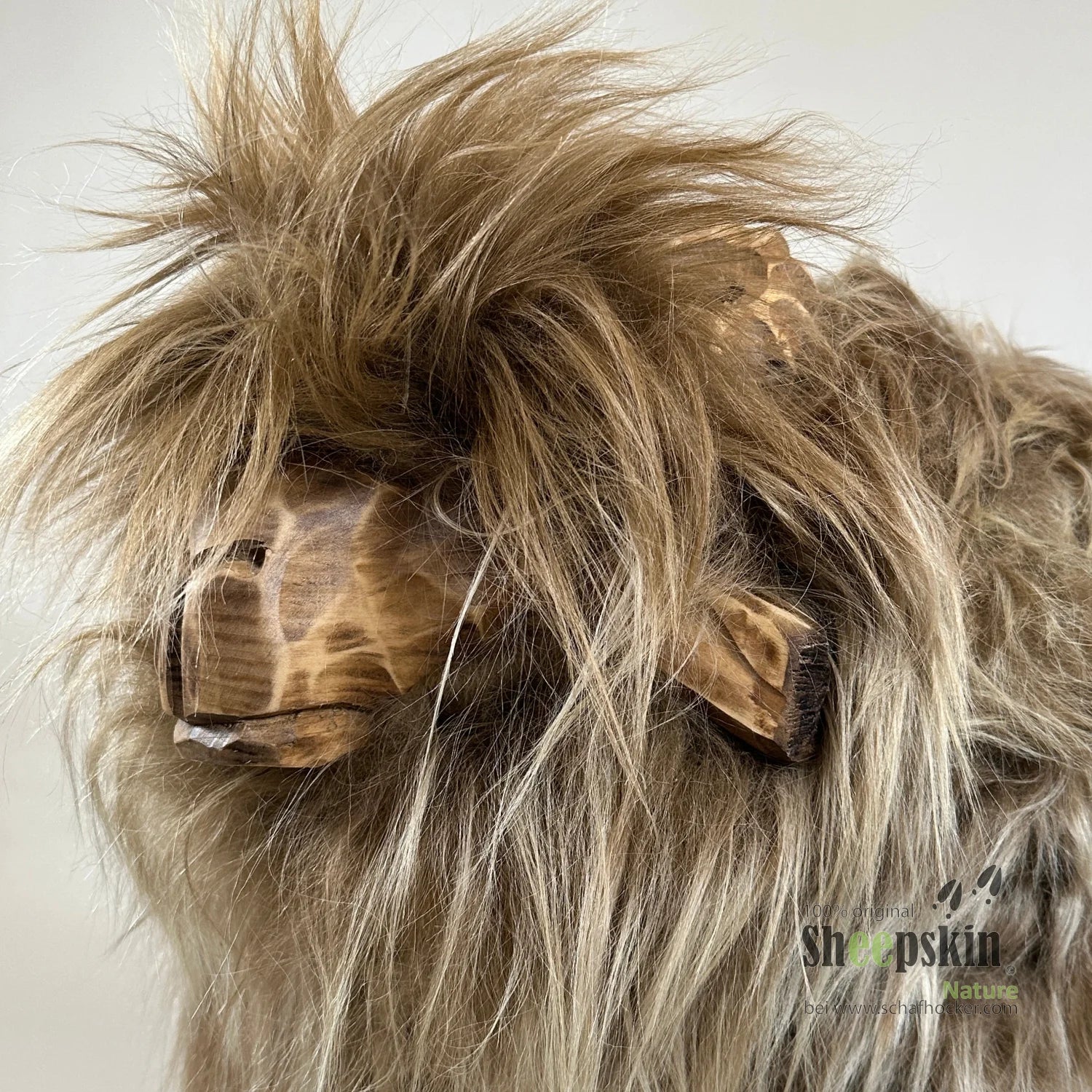 Schafhocker Anton der eitle Bua fox Hocker Designer