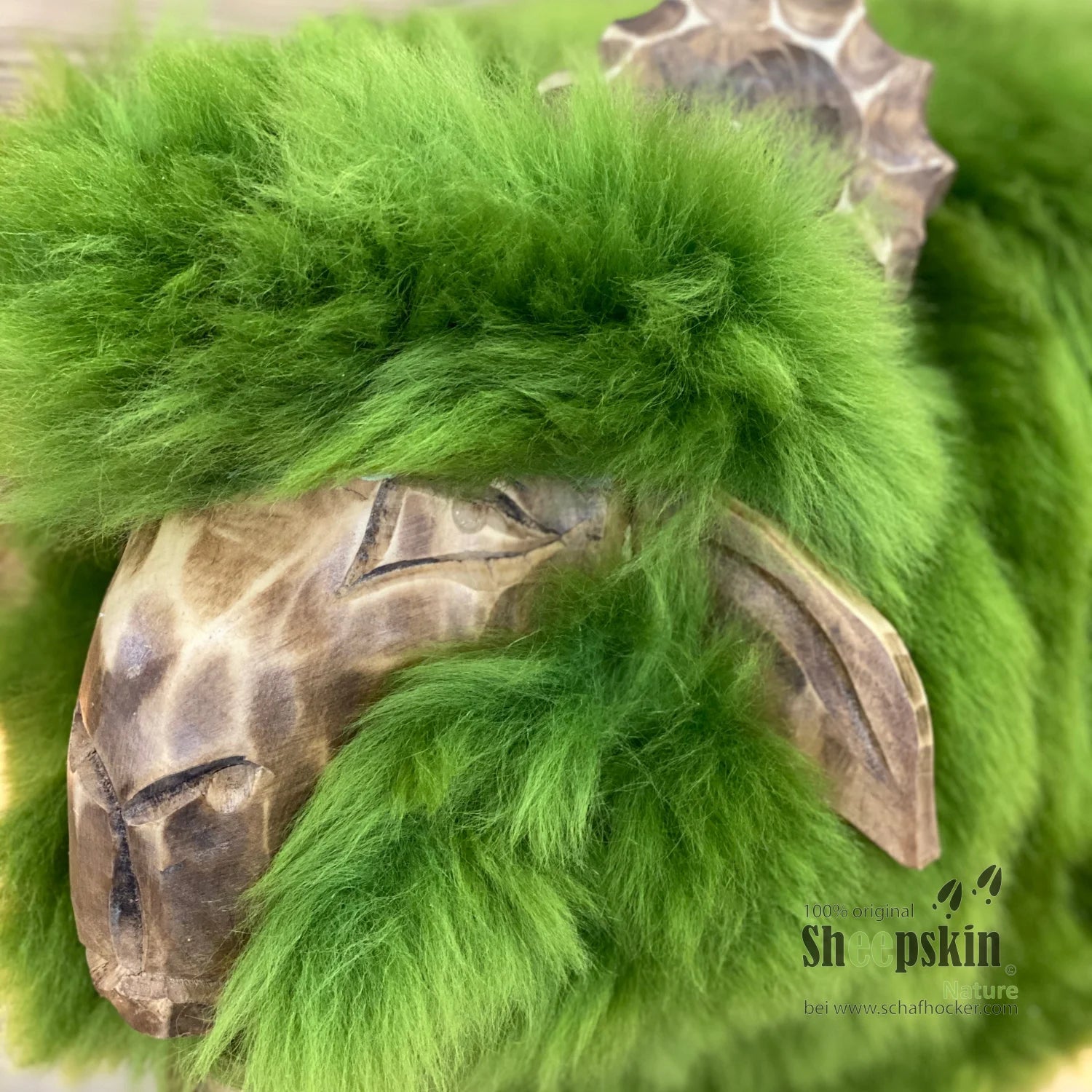 Schafhocker ➳ Flo der bio Bua ➳ absinthgrün Designer Hocker Tierhocker Widder Schafhocker Bua