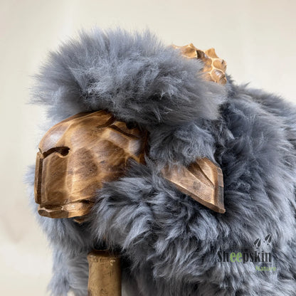 Schafhocker Klaus der freche Bua silbergrau Hocker Designer