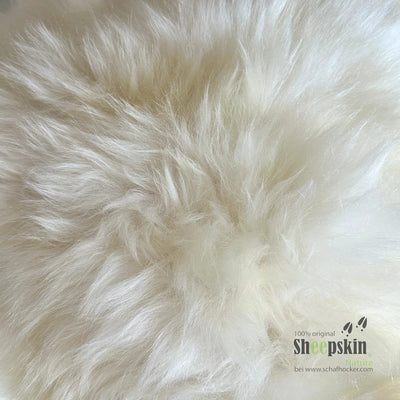 Schafhocker ➳ Paul der feminine Bua weiß Hocker Designer