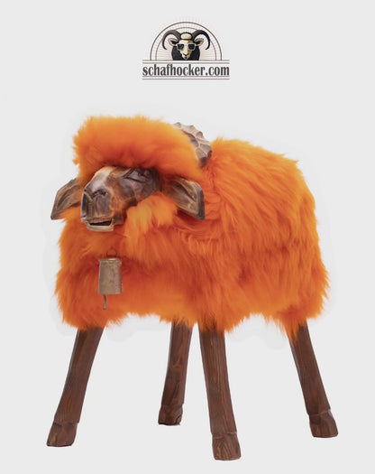Schafhocker ➳ Theo der auffällige Bua ➳ orange Designer Hocker Tierhocker Widder